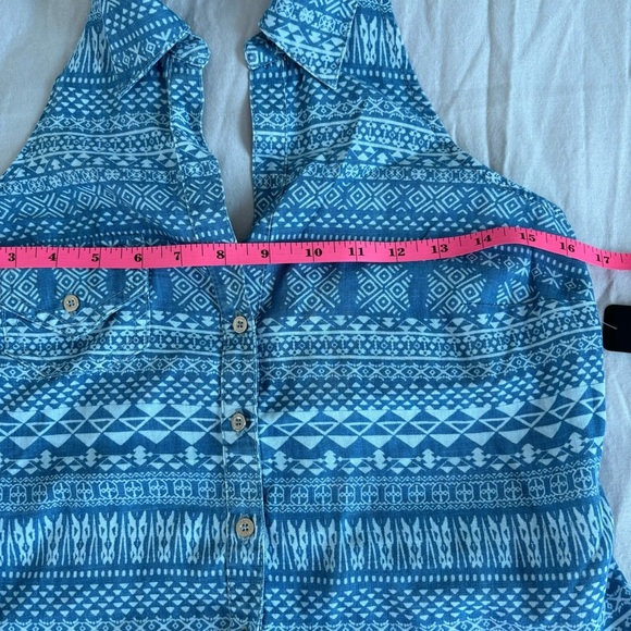 Bebe Tribal Denim Tie Front Shirt size XS - Picture 7 of 10